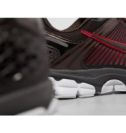 Кроссовки мужские Nike Zoom Vomero 5 Brown FN3420-200