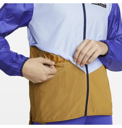 Вітровка жіноча Nike W NK SF TRAIL JKT Multi DC8041-468