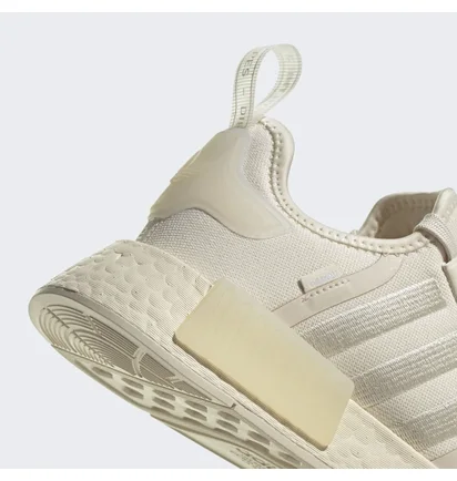 Кроссовки женские Adidas Nmd_R1 Shoes Beige HQ4248