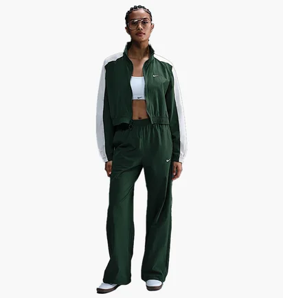 Куртка женская Nike Sportswear Woven Jacket Green IB6970-323