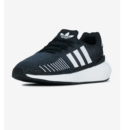 Кросівки жіночі Adidas Swift Run 22 Black Gv7971