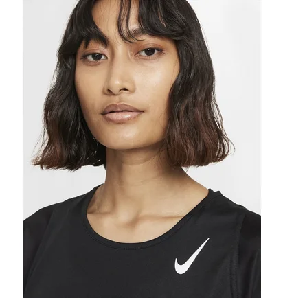 Футболка женская Nike Dri-Fit Race Czarna Black DD5927-010