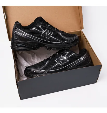 Кросівки унісекс New Balance 740 Black U740BM2