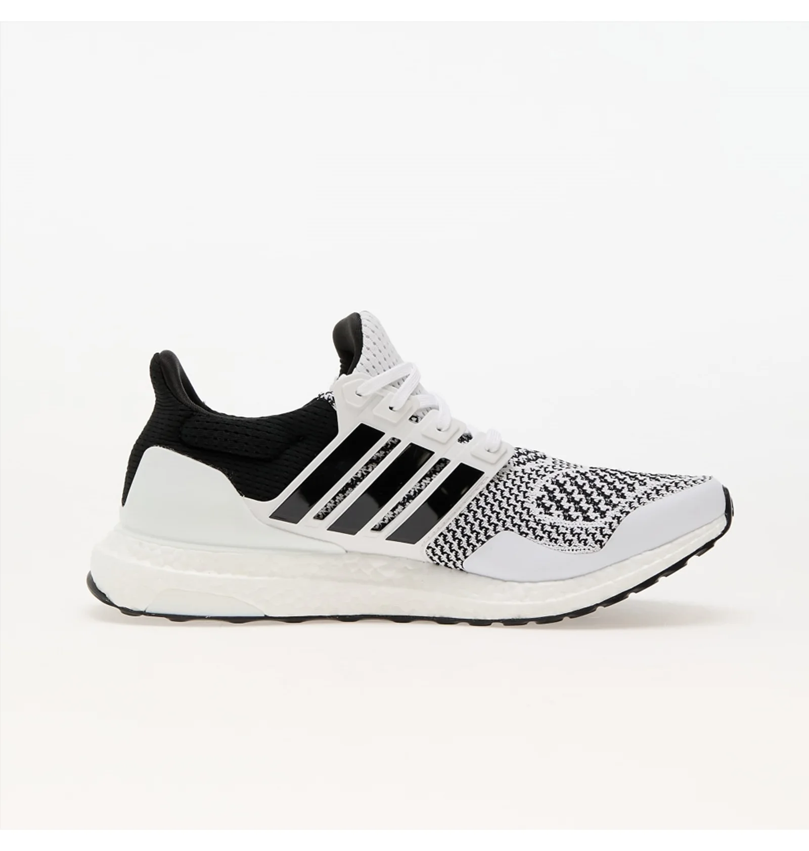 adidas Ultrastar 9 UK ホワイト/ブラック ᐉ Кросівки чоловічі Adidas Ultraboost 1.0 White/Black IH4924