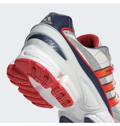 Кроссовки унисекс Adidas Ozweego Pro Shoes White/Metallic IH5240