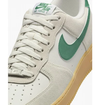Кросівки чоловічі Nike Air Force 1 07 Lv8 Beige FQ8714-001