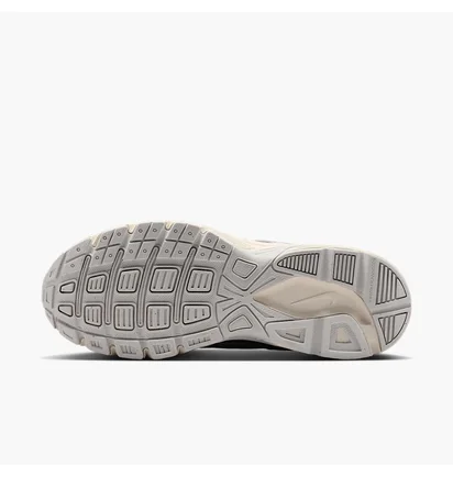 Кросівки жіночі Nike Wmns Initiator Grey/Metallic IB4483-078