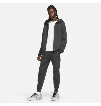 Спортивний костюм чоловічий Nike Tech Fleece Black FB7921-060__FB8002-060
