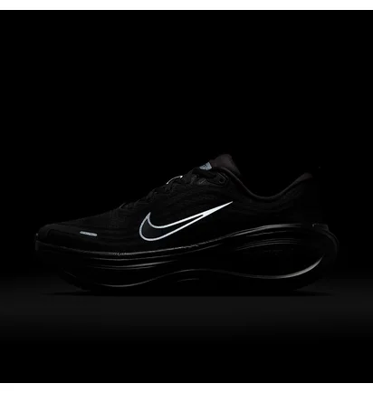 Кросівки чоловічі Nike Vomero Plus Black HV8150-003