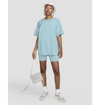 Футболка жіноча Nike T-Shirt Sportswear Essential Light Blue FD4149-464