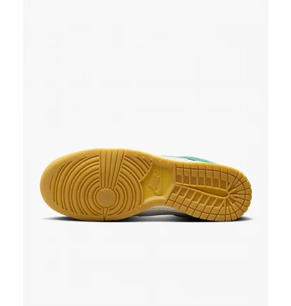 Кроссовки мужские Nike Dunk Low Se Shoes Green/White HQ1519-030