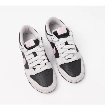 Кросівки жіночі Nike Dunk Low Black/Grey IB8510-100
