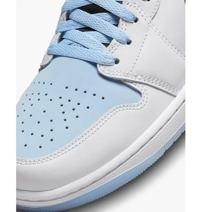 Кросівки чоловічі Air Jordan 1 Mid Se MenS Shoes White/Light Blue DV1308-104