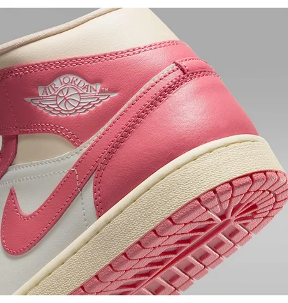 Кросівки жіночі Air Jordan W 1 Mid Pink/White BQ6472-109