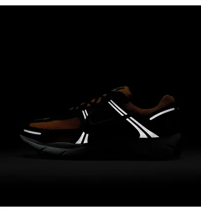 Кросівки чоловічі Nike Zoom Vomero 5 Black/Orange IF6211-700