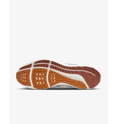 Кроссовки мужские Nike Pegasus 40 Premium Orange/Beige FQ7680-100
