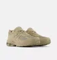 Кроссовки женские New Balance 2002 Olive G20029KL