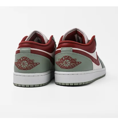 Кросівки чоловічі Air Jordan 1 Low Jade Horizon White/Olive 553558-133