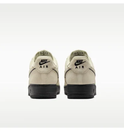 Кросівки чоловічі Nike Air Force 1 07 L V8 MenS Shoes Beige HQ1966-200