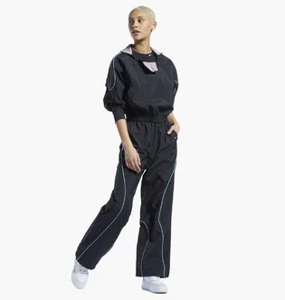 Куртка жіноча Reebok Classics Sweatshirt Black Hg1176