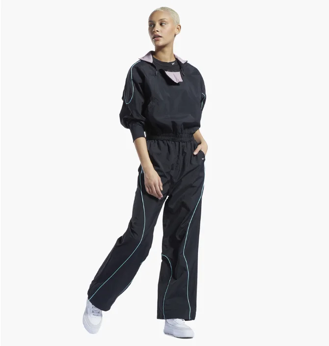 Куртка жіноча Reebok Classics Sweatshirt Black Hg1176