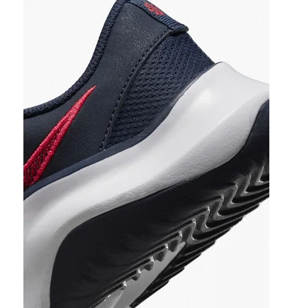 Кросівки чоловічі Nike Legend Essential 3 Next Nature Black DM1120-401