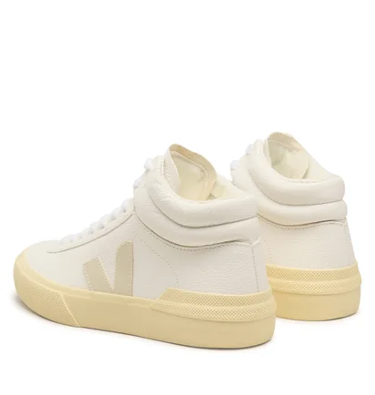 Кроссовки женские Veja Minotaur Chromefree Leather White TR0502918A