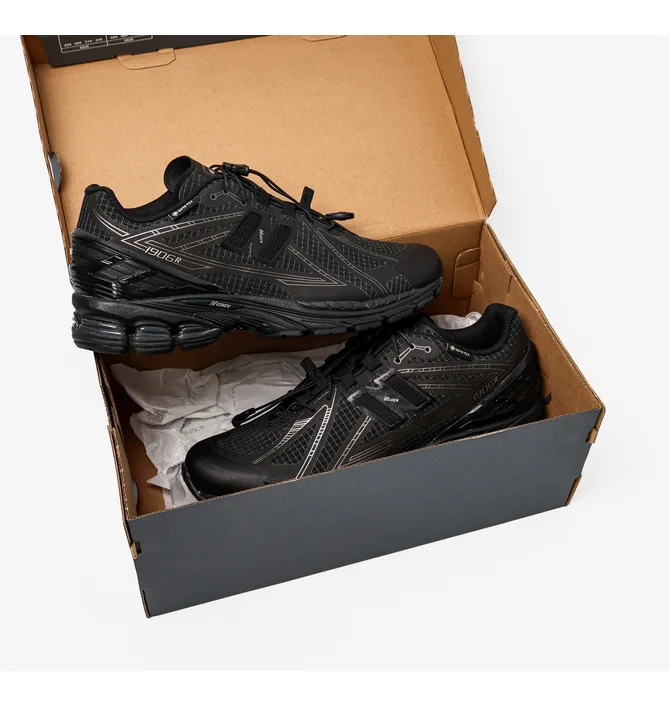 ᐉ Кросівки чоловічі New Balance 1906X Gore-Tex Black U190631U