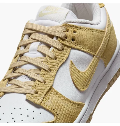 Кроссовки женские Nike Dunk Low Yellow/White FN7167-700