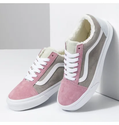 Кеды женские Vans Pig Suede Sherpa Old Skool Shoe Brown/Pink VN0005UAMUL