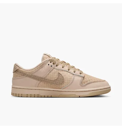 Кроссовки женские Nike Dunk Low Beige IB7947-126