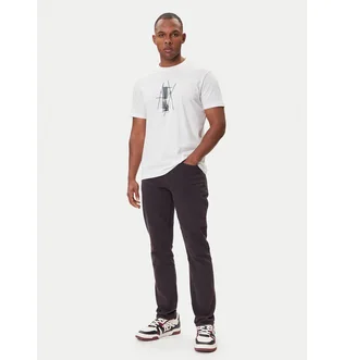 Футболка чоловіча Armani Exchange Regular Fit Graphic Print White XM001440-AF10358-U0009