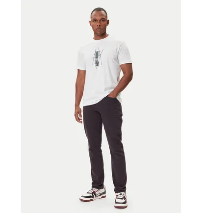 Футболка мужская Armani Exchange Regular Fit Graphic Print White XM001440-AF10358-U0009
