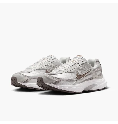 Кросівки жіночі Nike Initiator Phantom White IB4339-001