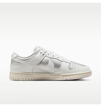 Кросівки жіночі Nike Dunk Low Next Nature White/Metallic IB7311-001