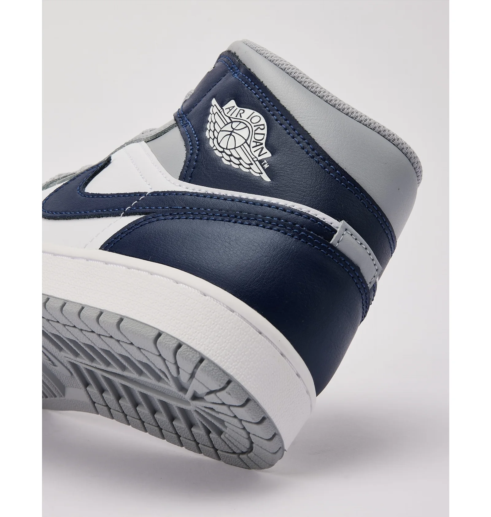 ᐉ Кросівки чоловічі Air Jordan 1 Mid Multi DQ8426-104 - придбати