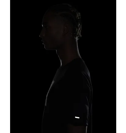 Футболка чоловіча Nike Dri-Fit Miler D.Y.E. Black Dq6508-010