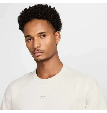 Футболка мужская Nike Sw Premium Essential Beige DO7392-074