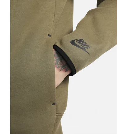 Куртка чоловіча Nike Sportswear Tech Fleece Bomber Jacket Olive FB8008-222