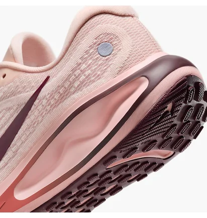 Кроссовки женские Nike Journey Run Peach FJ7765-800