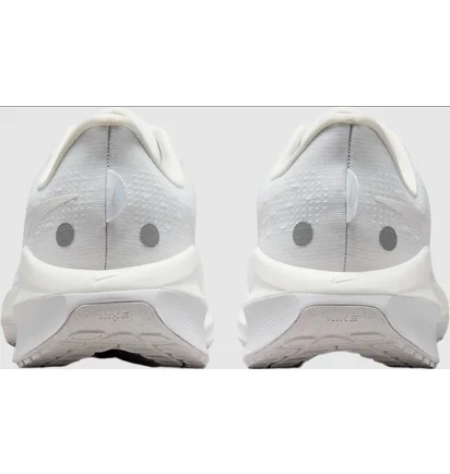 Кроссовки мужские Nike Running Vomero 17 White FB1309-101