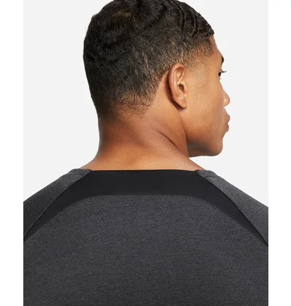 Футболка мужская Nike Df Acd Top Ss Mat Nov Grey FB6333-010