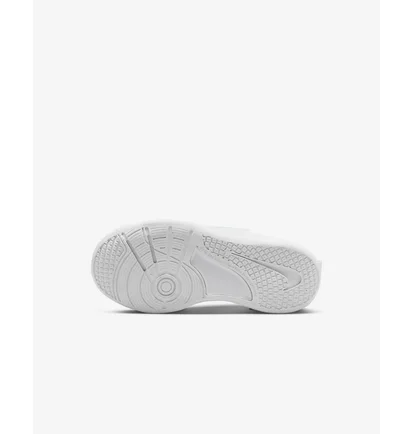 Кросівки дитячі Nike Omni Multi-Court White DM9026-100