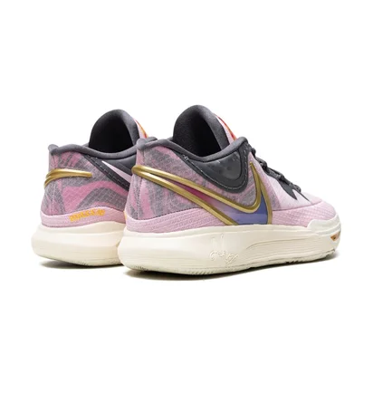Кросівки чоловічі Nike Kyrie 8 Pink DV1194-600