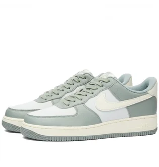 Кроссовки мужские Nike Air Force 1 07 Lx Grey/White DV7186-300