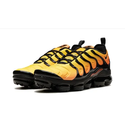 Кроссовки мужские Nike Air Vapormax Plus Orange/Black 924453-006