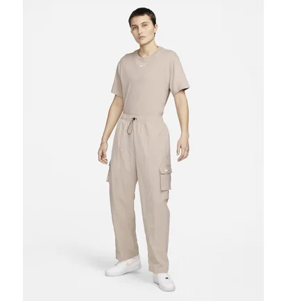 Футболка женская Nike Nsw Essntl Tee Bf Lbr Beige Dn5697-242