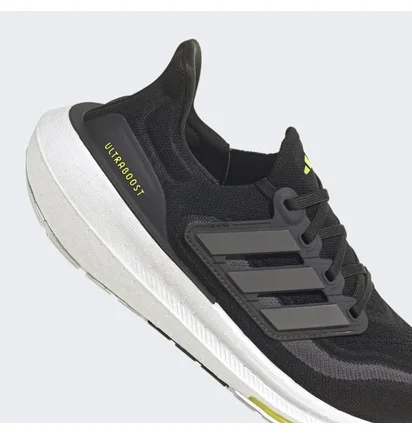 Кроссовки женские Adidas Ultraboost Light Shoes Black HQ6355