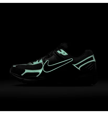 Кроссовки мужские Nike Zoom Vomero 5 Black FZ3313-001