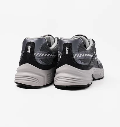 Кросівки чоловічі Nike Initiator Grey IB3083-001